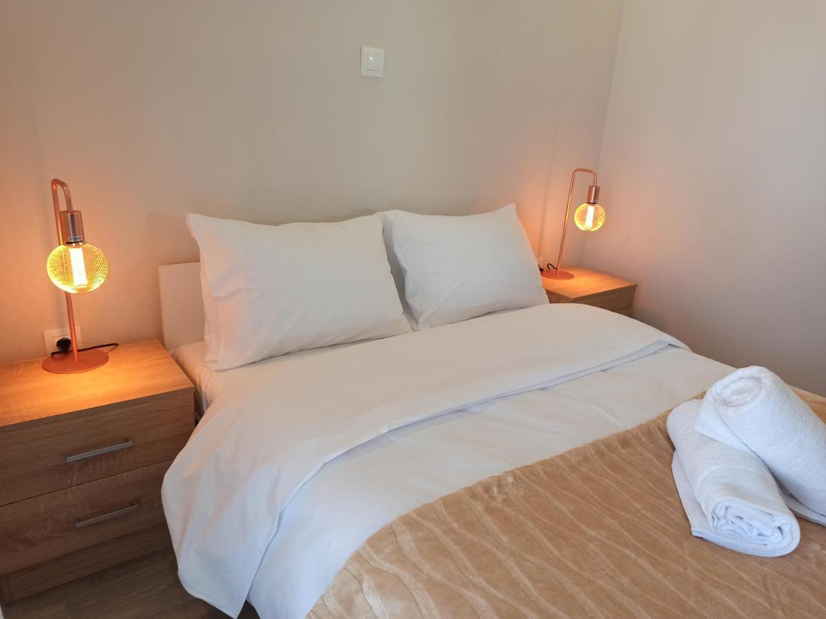 סלוניקי Minimalist Apartments W/ View מראה חיצוני תמונה
